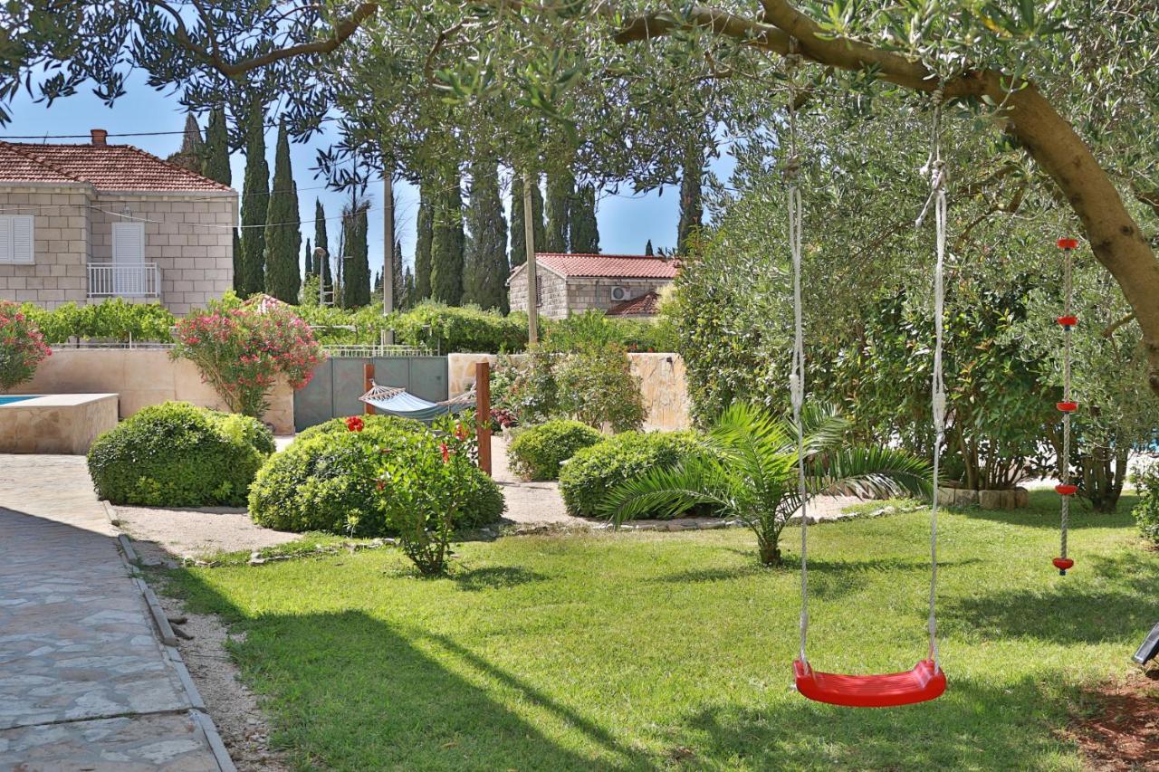 Villa Grand Pinea Čilipi Buitenkant foto