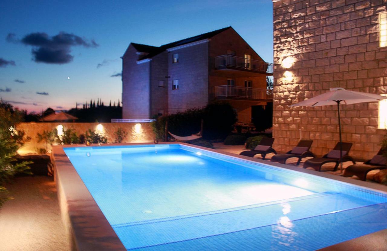 Villa Grand Pinea Čilipi Buitenkant foto
